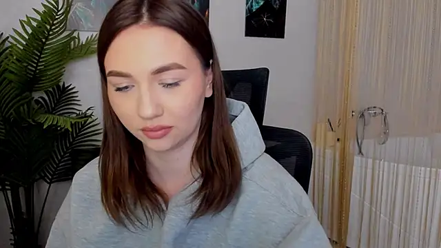 GracefulLook online show from 17, 2, 2025