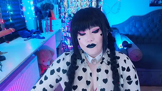 wickedxqueen online show from 5, 2, 2025