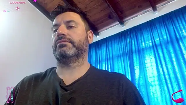 Snapshot of rodrher81 chatting on 23, 4, 2026 rodrher81 online show from 23, 4, 2026