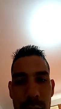 JohanyLatino online show from 1, 4, 2026