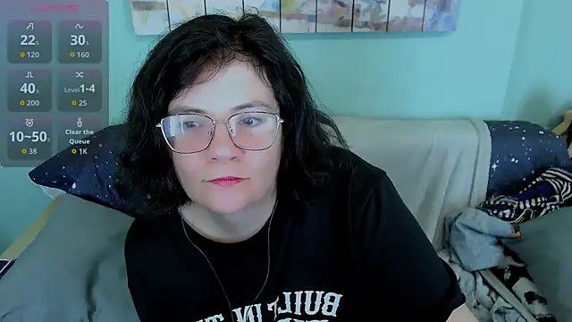 Snapshot of EverlyRays chatting on 7, 7, 2026 EverlyRays online show from 7, 7, 2026