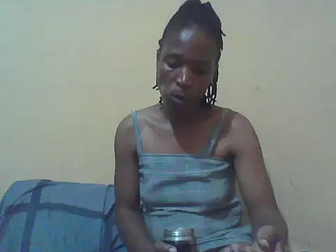 Smillie prety online show from 19, 11, 2025