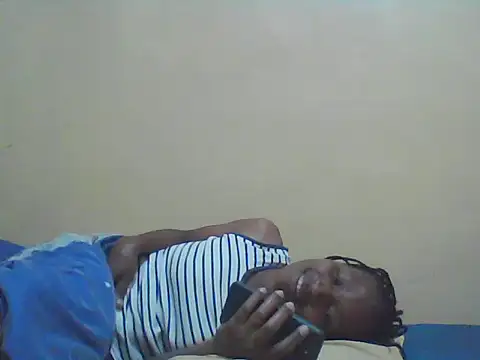 Smillie prety online show from 21, 12, 2025