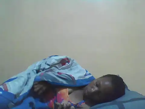 Smillie prety online show from 6, 3, 2026