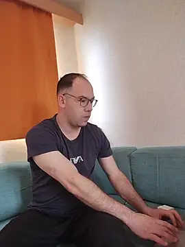 steviebigdick1992 online show from 24, 3, 2026