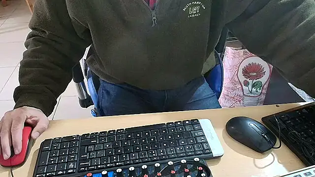 angelgarcia269 online show from 10, 6, 2026