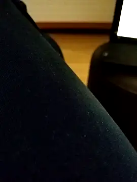Snapshot of cum_spring chatting on 2, 10, 2025 cum spring online show from 2, 10, 2025