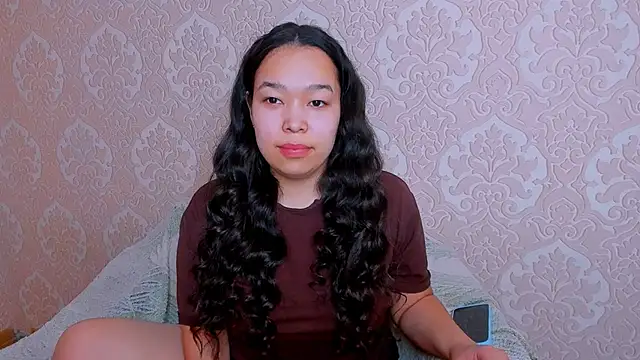 Kris top Lee online show from 9, 4, 2026