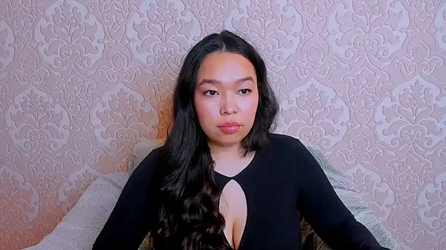 Kris top Lee online show from 10, 4, 2026