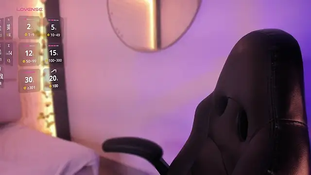 emma woods  online show from 9, 12, 2024