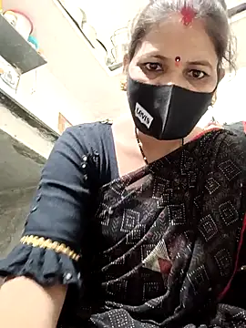 Snapshot of Riyaa-Devi chatting on 13, 10, 2025 Riyaa-Devi online show from 13, 10, 2025