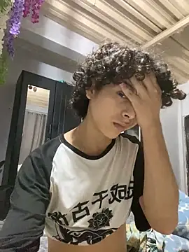 Snapshot of Cherry_boy_18 chatting on 13, 2, 2025 Cherry boy 18 online show from 13, 2, 2025