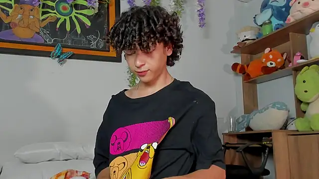 Snapshot of Cherry_boy_18 chatting on 16, 3, 2025 Cherry boy 18 online show from 16, 3, 2025