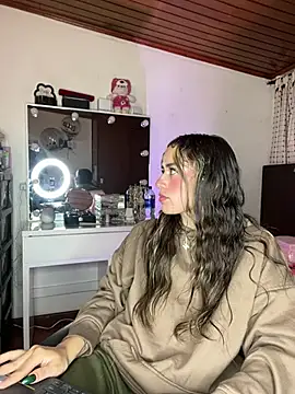 Natalia Suarez online show from 7, 3, 2025