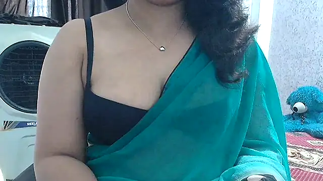 Snapshot of Maria_55 chatting on 2, 5, 2026 Maria 55 online show from 2, 5, 2026