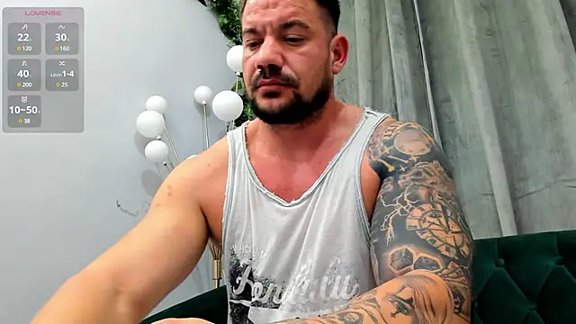 musclemonster31 online show from 14, 2, 2025