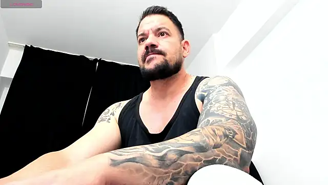 musclemonster31 online show from 13, 10, 2025