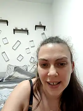 Snapshot of LEAsquirt91 chatting on 5, 1, 2025 LEAsquirt91 online show from 5, 1, 2025
