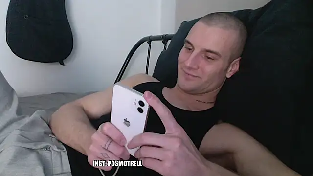 Snapshot of ETHAN_MOORE chatting on 25, 2, 2026 ETHAN MOORE online show from 25, 2, 2026