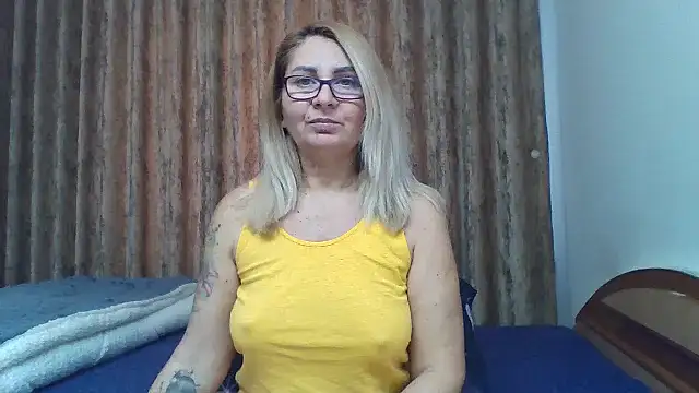 PussyEvely online show from 15, 12, 2025