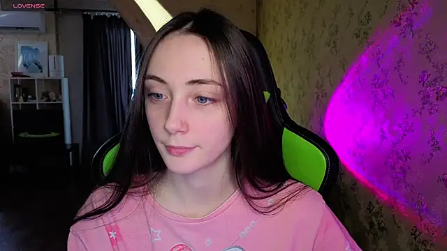 Lexi Split online show from 15, 11, 2025