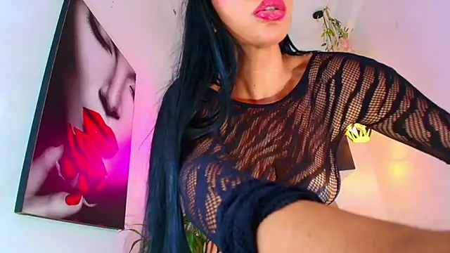 SQUIRT4UMEGAN online show from 6, 12, 2024