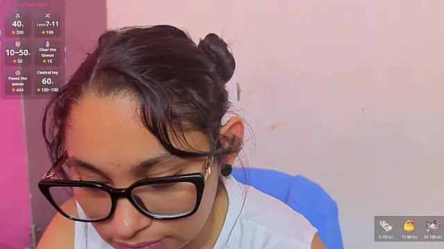 Cuteprincess21 online show from 17, 10, 2025