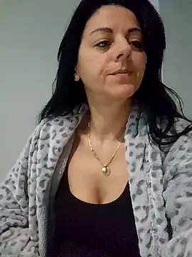 bruneta sexy23 online show from 1, 2, 2025