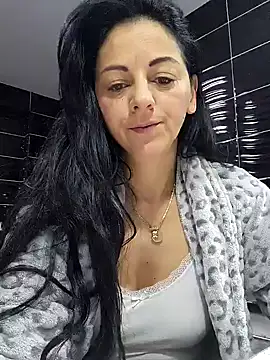 bruneta sexy23 online show from 2, 2, 2025