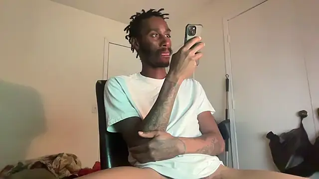 Snapshot of ITSONLYKENNY chatting on 7, 10, 2025 ITSONLYKENNY online show from 7, 10, 2025