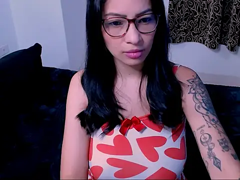 diana  34 online show from 6, 10, 2025