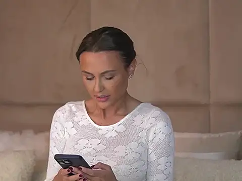 AnaisBellas online show from 12, 12, 2024