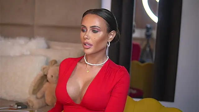 AnaisBellas online show from 19, 12, 2024