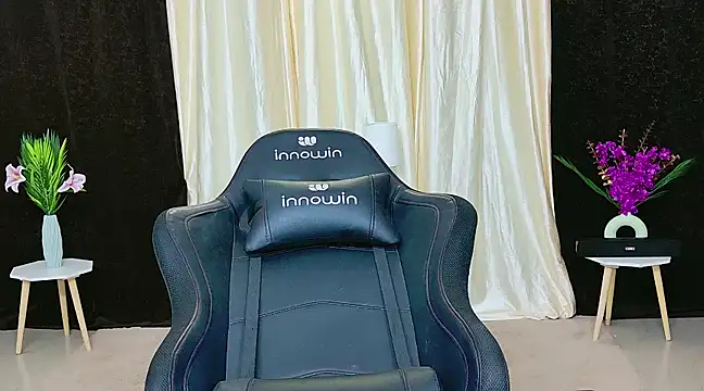 GODDESS SHANAYA online show from 21, 2, 2025