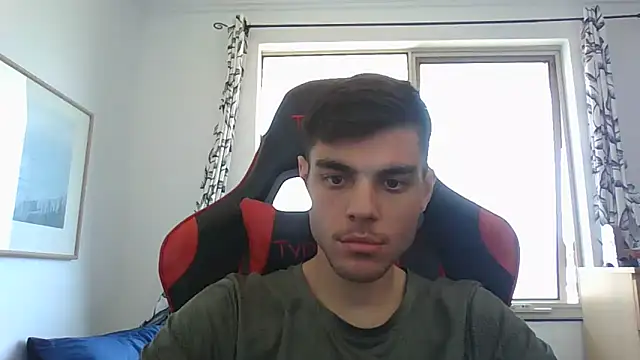 Snapshot of Omarnede chatting on 8, 11, 2025 Omarnede online show from 8, 11, 2025