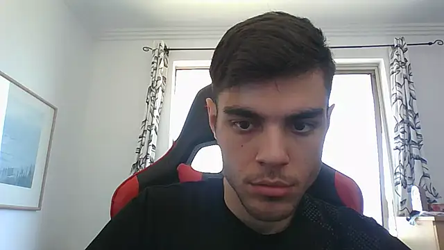 Snapshot of Omarnede chatting on 9, 11, 2025 Omarnede online show from 9, 11, 2025