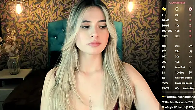 KiaraCarter online show from 31, 1, 2025