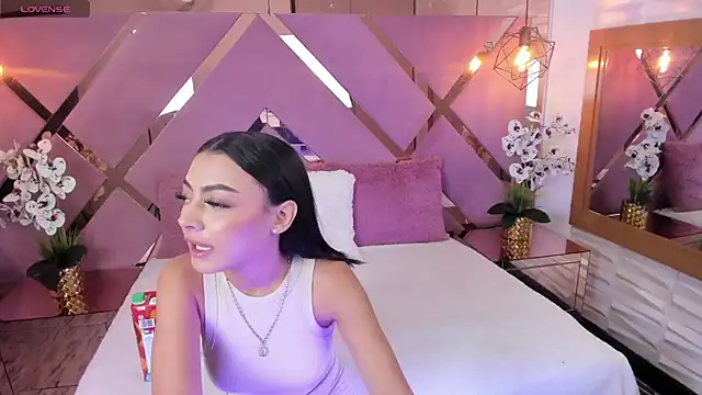 Snapshot of SHANONCLARK chatting on 25, 2, 2025 SHANONCLARK online show from 25, 2, 2025