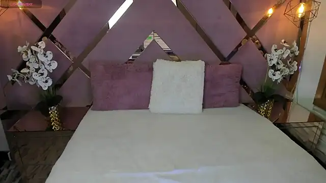 Snapshot of SHANONCLARK chatting on 28, 2, 2025 SHANONCLARK online show from 28, 2, 2025