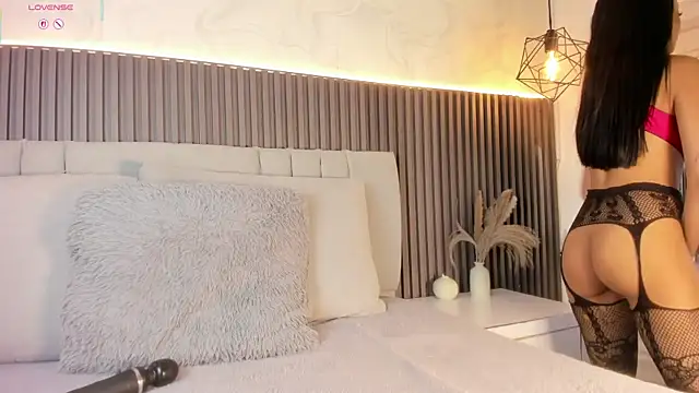 Snapshot of SHANONCLARK chatting on 16, 11, 2025 SHANONCLARK online show from 16, 11, 2025