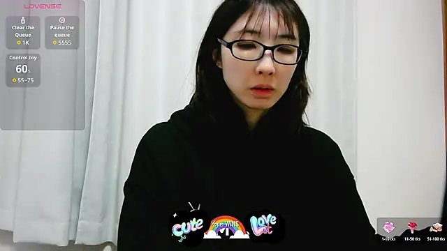 Snapshot of Love_me_Eri_ chatting on 20, 12, 2025 Love me Eri online show from 20, 12, 2025