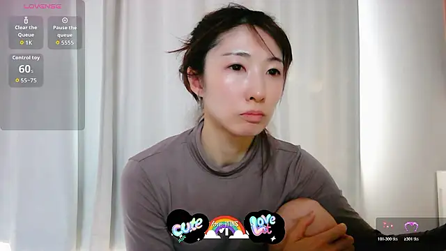 Snapshot of Love_me_Eri_ chatting on 16, 5, 2026 Love me Eri online show from 16, 5, 2026