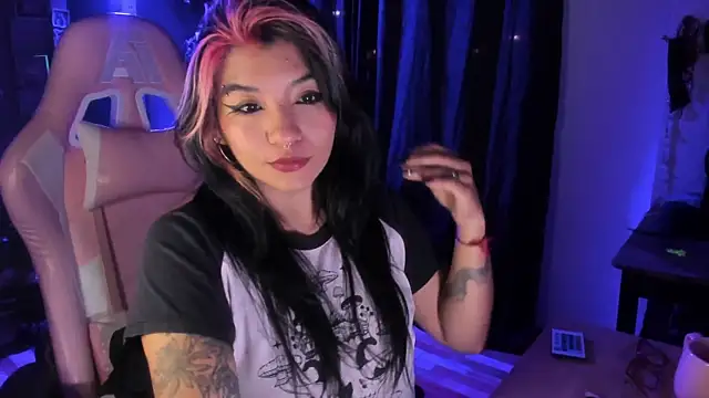 Snapshot of annie_walker6 chatting on 26, 5, 2026 annie walker6 online show from 26, 5, 2026