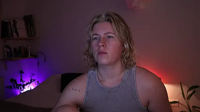 moonamii online show from 16, 12, 2025