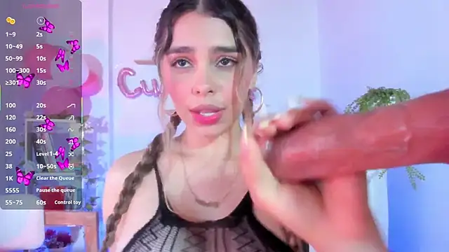 Snapshot of crisbell_lopez chatting on 1, 7, 2026 crisbell lopez online show from 1, 7, 2026