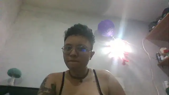 Snapshot of EdenJupiter chatting on 9, 4, 2026 EdenJupiter online show from 9, 4, 2026