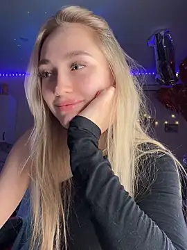 Good  Girl  online show from 15, 12, 2025