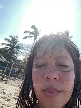 Snapshot of Bruja_lu chatting on 25, 2, 2025 Bruja lu online show from 25, 2, 2025
