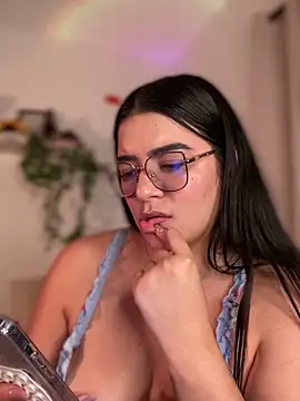 Snapshot of Lia_flowers chatting on 20, 1, 2025 Lia flowers online show from 20, 1, 2025
