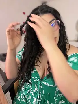 Lia flowers online show from 13, 2, 2026